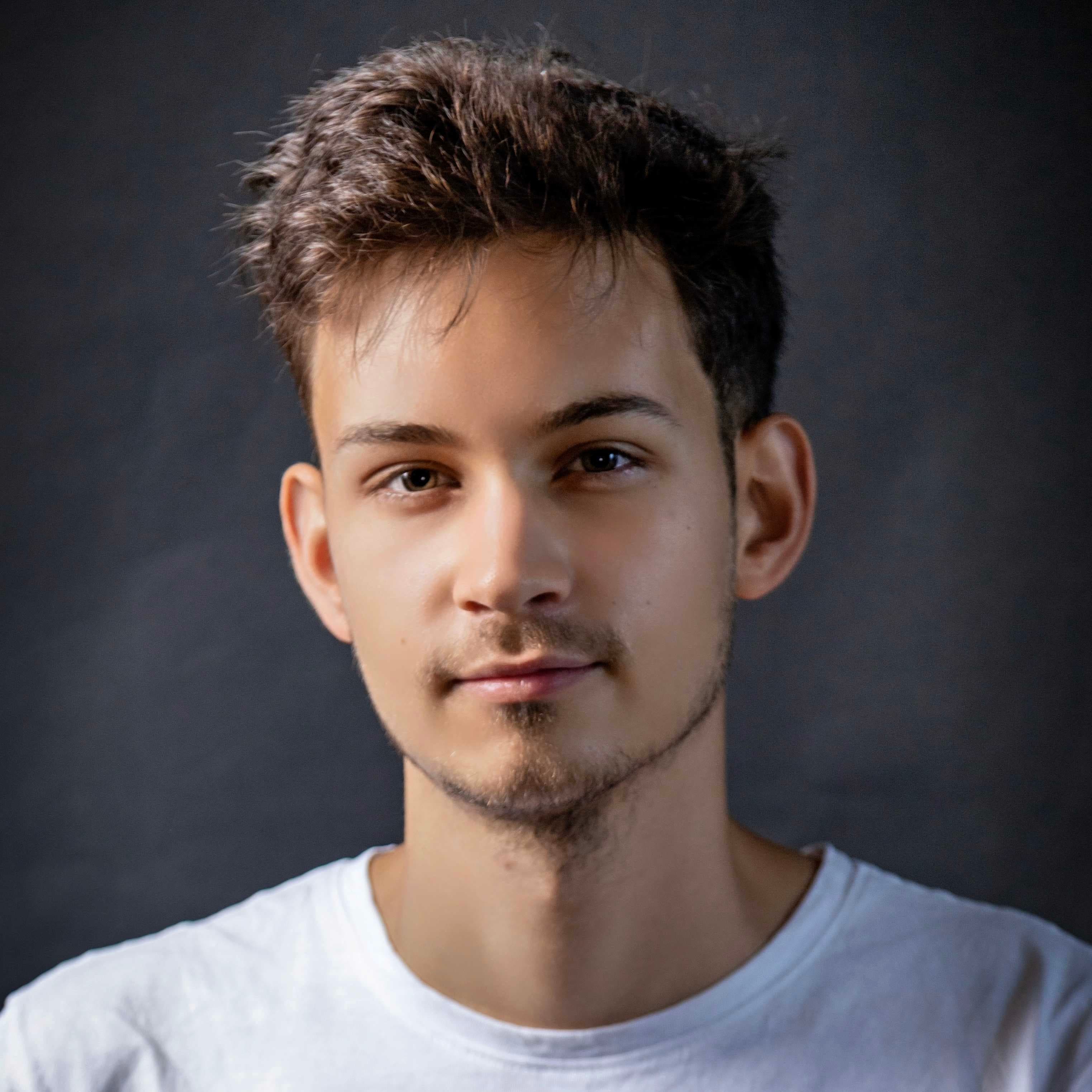 Руси Карарусинов